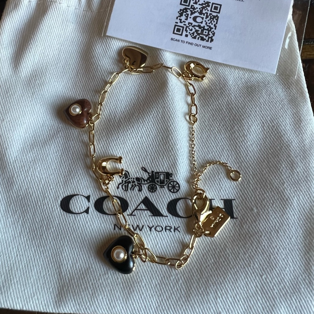 Coach Wooden heart bracelet NEW - Picture 4 of 6
